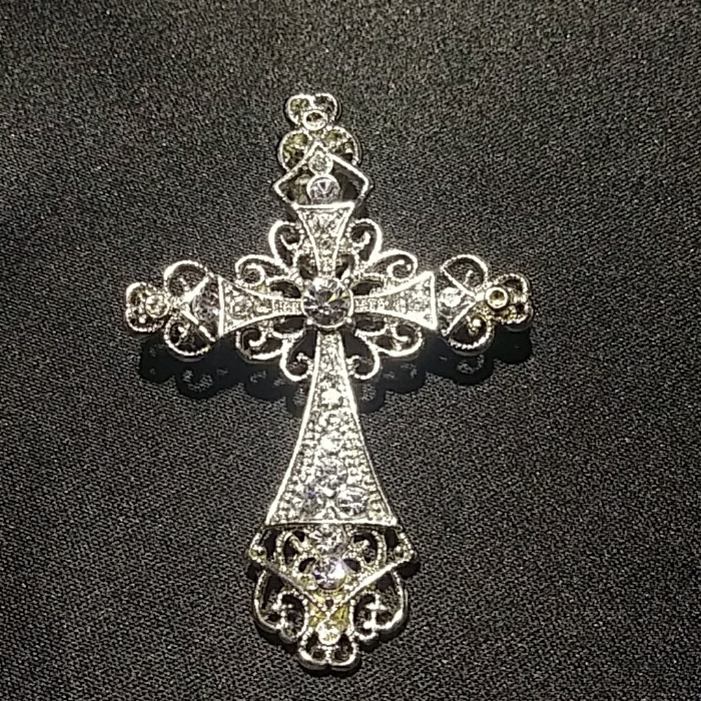 Dazzling Cross Pendant